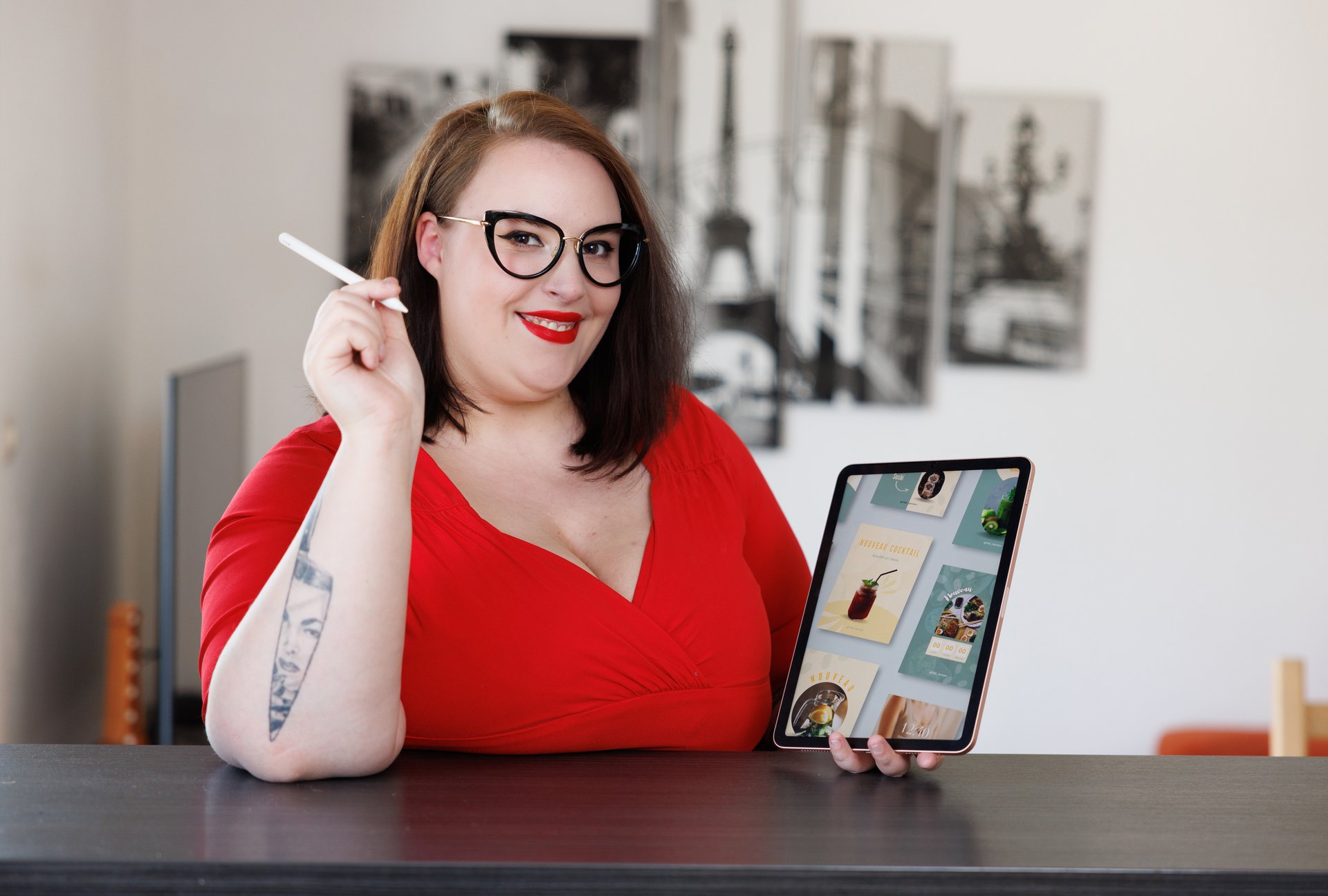 ALY & CO : Alicia au pays du web