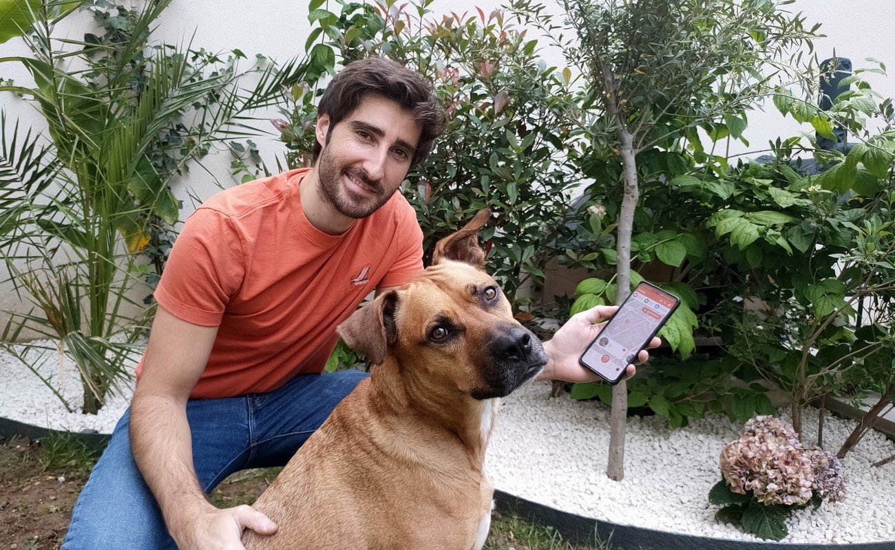 PetClub : chien isolé cherche compagnon pour jouer