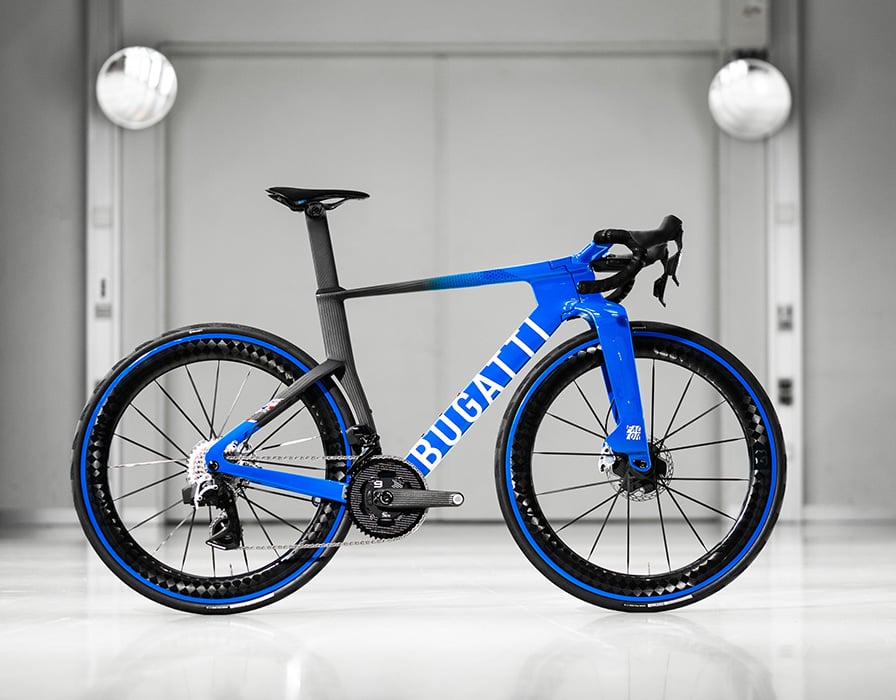 Bugatti x Factor Bikes : la puissance du guépard et la grâce du faucon