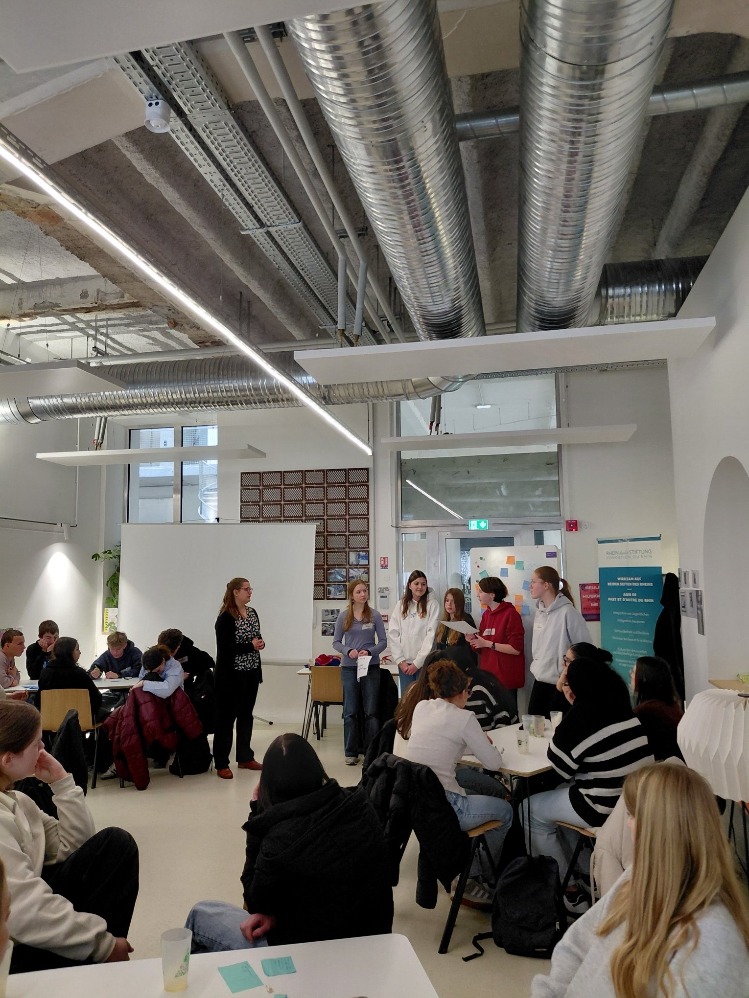 Tandems écoles/entreprises : orienTEE, rapprocher les jeunes de l’entreprise