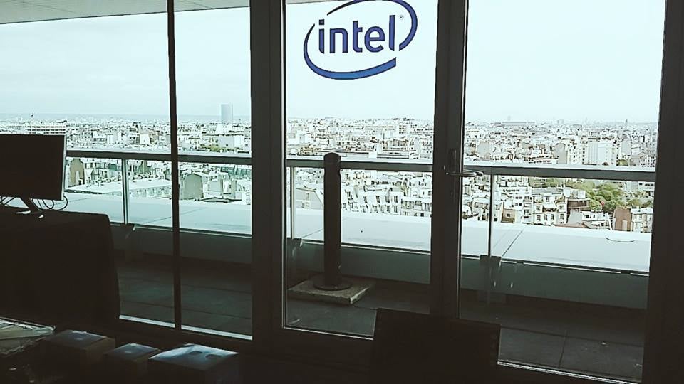 Intel trace une nouvelle voie commerciale