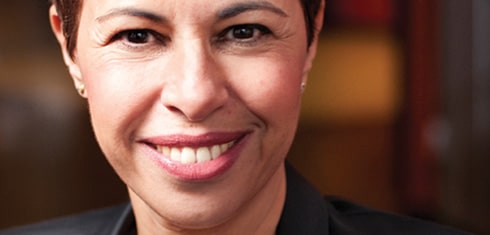 Karima Chauvalon (Mega International), configurer une entreprise « éclatée » s'organise