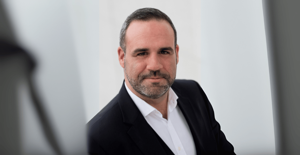 L’ascension vers l’IA des CIO : comment gravir chaque étape avec précaution pour une sécurité optimale ?
