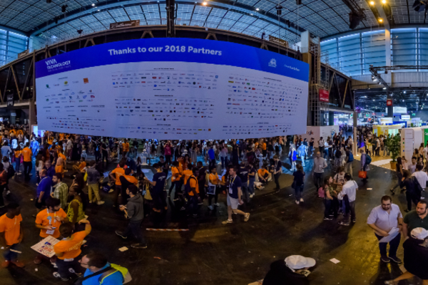 Si plus de la moitié du CAC 40 considère que le salon VivaTech est un des événements les plus adaptés pour exposer et valoriser son innovation, il n’en demeure pas moins que des irréductibles manquent à l’appel.