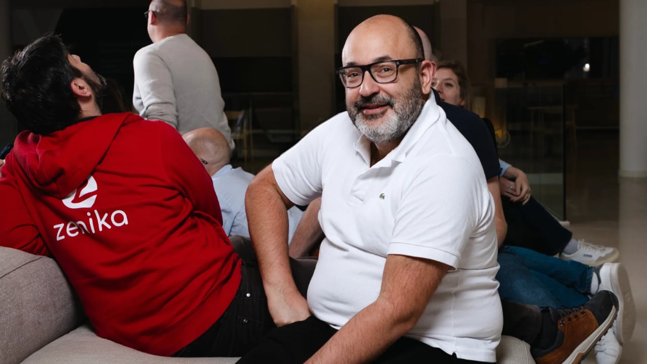 Carl Azoury, Zenika : garder ses convictions, changer ses méthodes